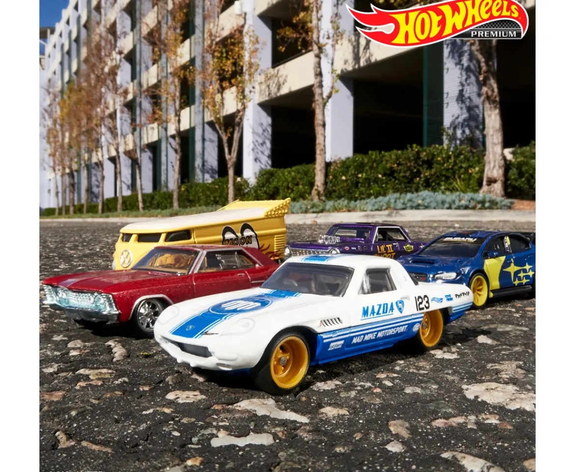 Ken Black Hot Wheels Premier Boulevard Assortment| Hot Wheels|Action Figures & Playsets